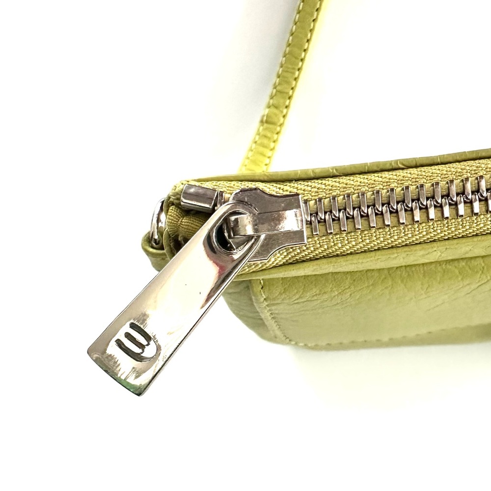 Express - Wristlet - Picture 5 of 8